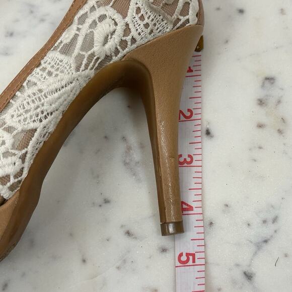 Antonio Melani | Women’s 7.5 | Cream Lace Peep-Toe Heels | Bridal Boho Chic - Picture 17 of 17